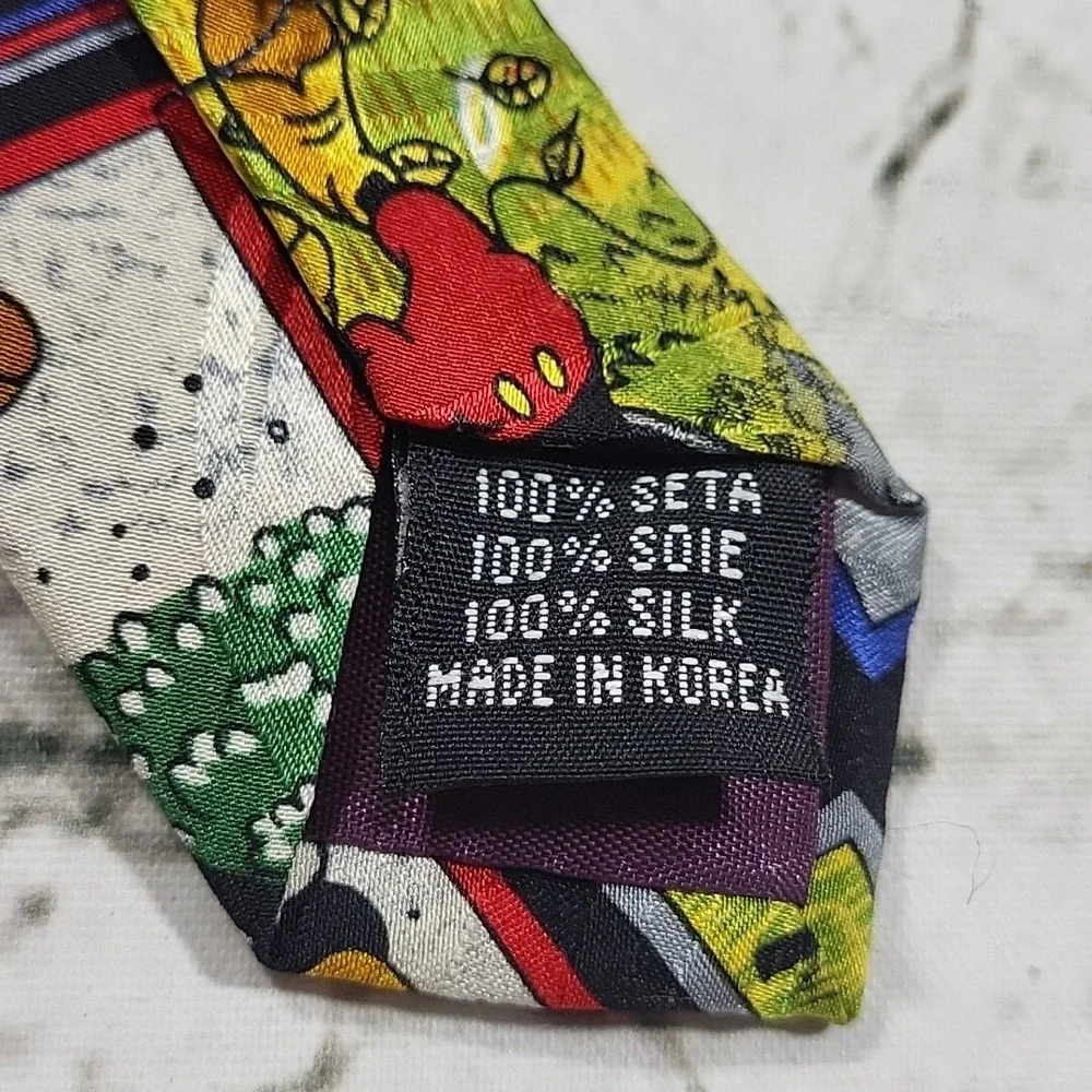 Disney Mickey Unlimited‎ 100% Silk Mickey Mouse Golf Theme Tie
